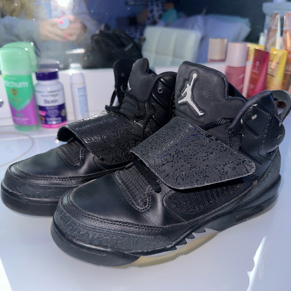 Nike Air Jordan Son Of Mars Black/Silver 5.5 Youth Sneakers